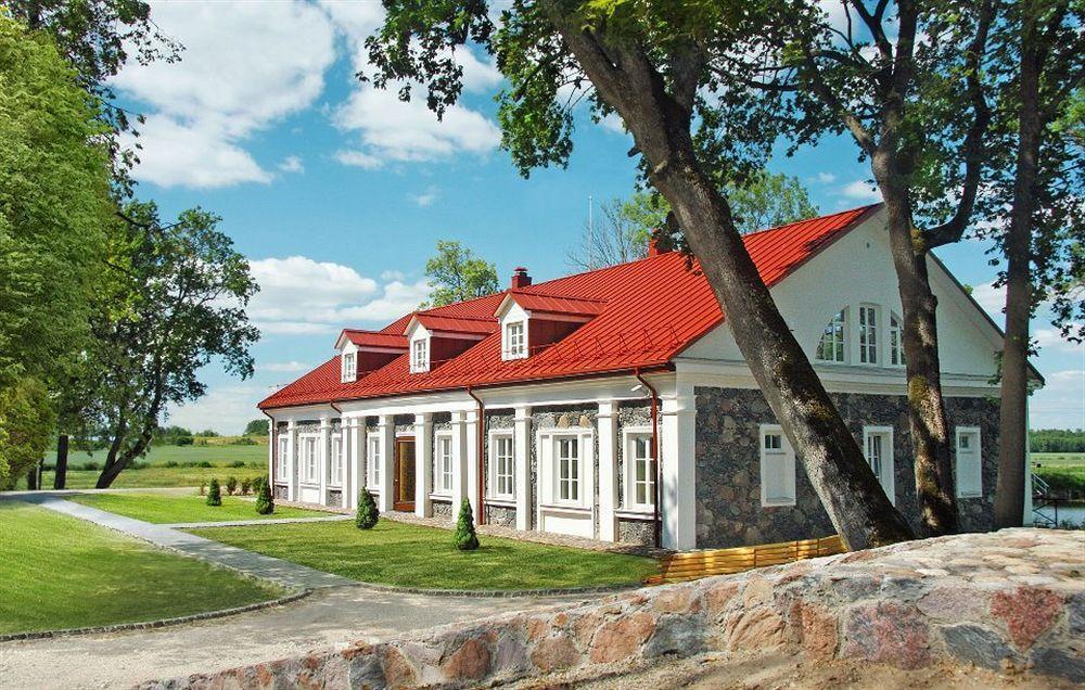 Bistrampolis Manor Hotel Kuciai ภายนอก รูปภาพ